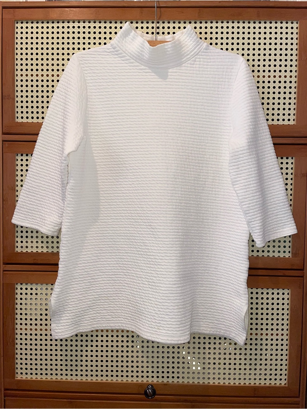 Chico’s Women's White Textured Mock Neck Tunic Top Sz M-L